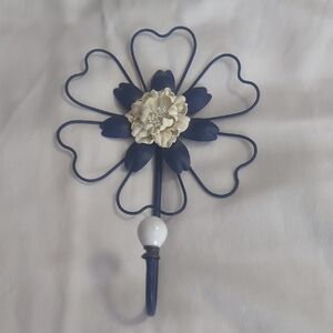 Wall Hook Wire Flower Navy Blue and Cream